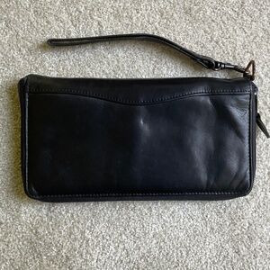 Scully Passport Wallet Black